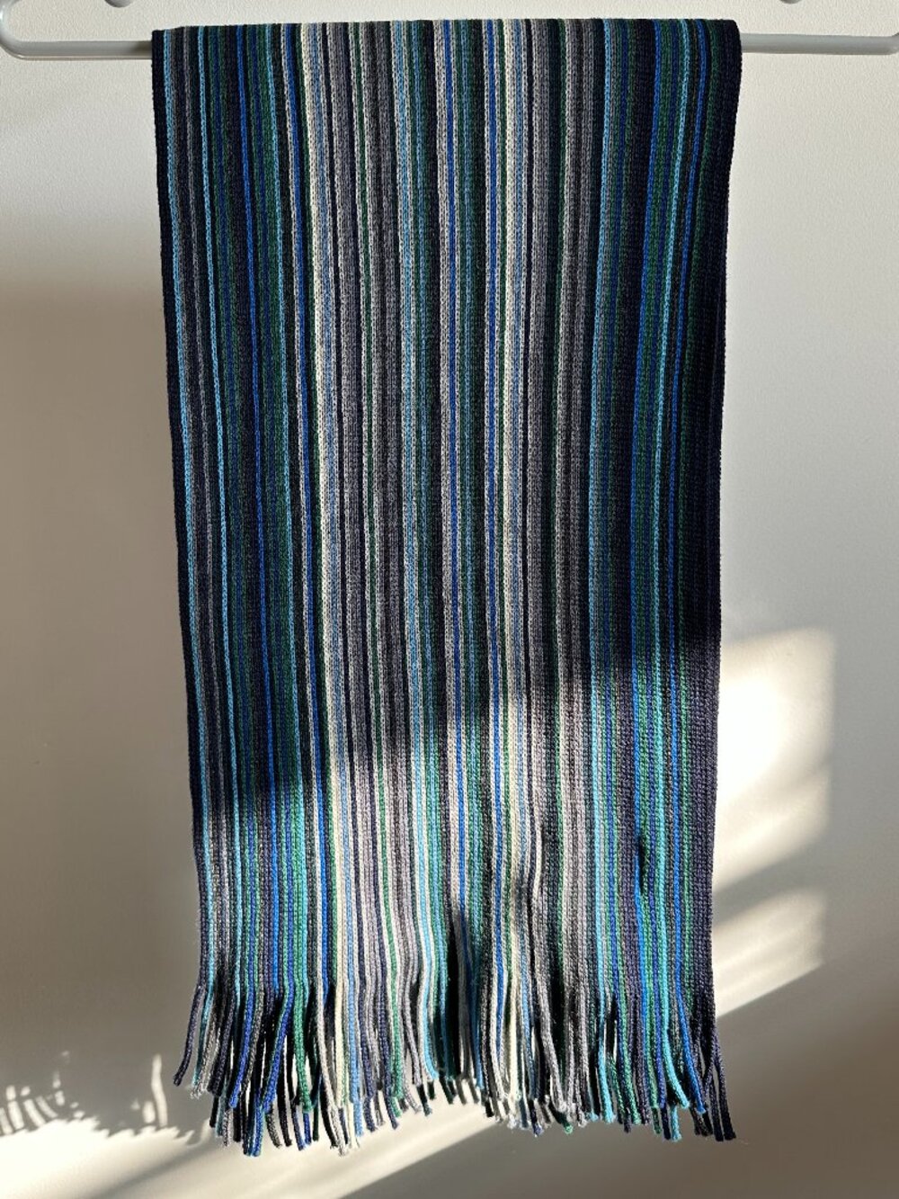 BLACK BROWN 1826 NWT Made In Germany Blue Striped 100% Wool Fringe Scarf